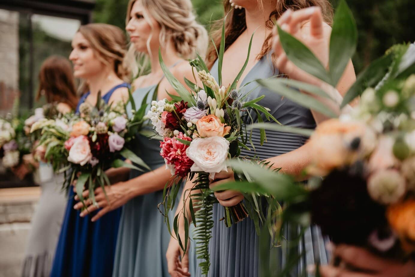 Perfectly Chosen Bridesmaid Dresses for a Picture Perfect Moment